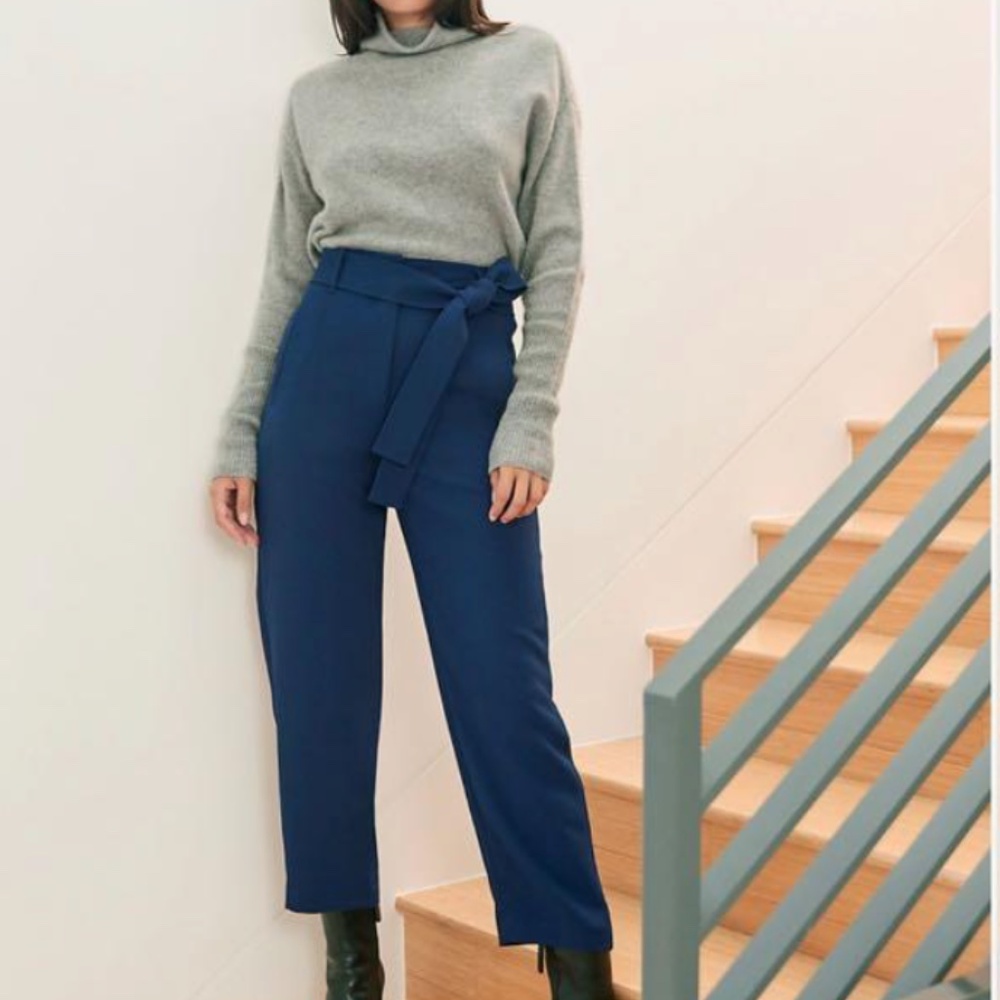 Aritzia Wilfred Jallade Tie Front pant size 2 Dark blue